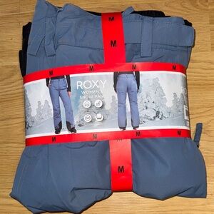 Roxy size medium NWT Women's  Blue Snow snowboard ski Pants insulated NEW